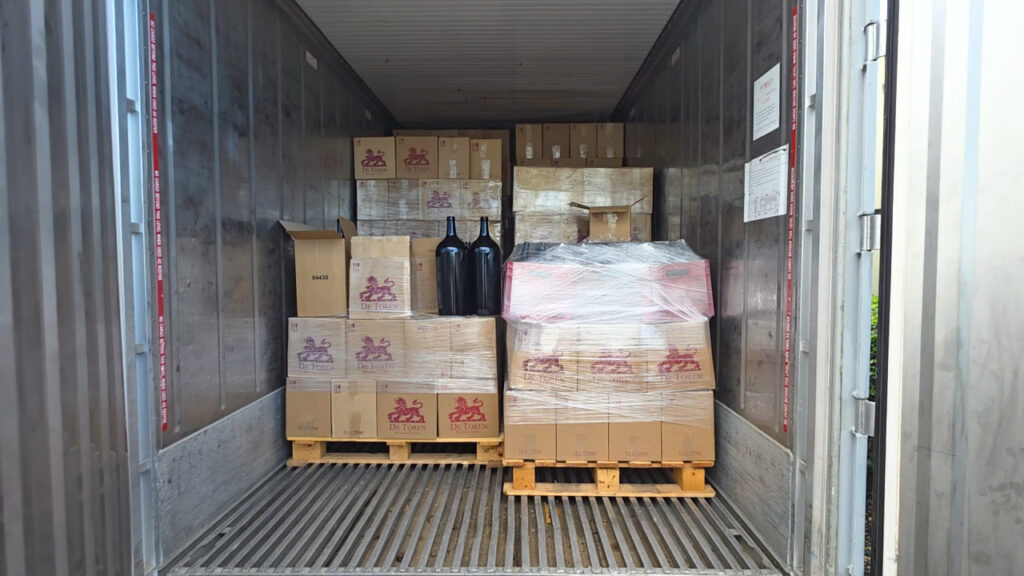 De Toren Wines Stored in Almar Reefers on Site